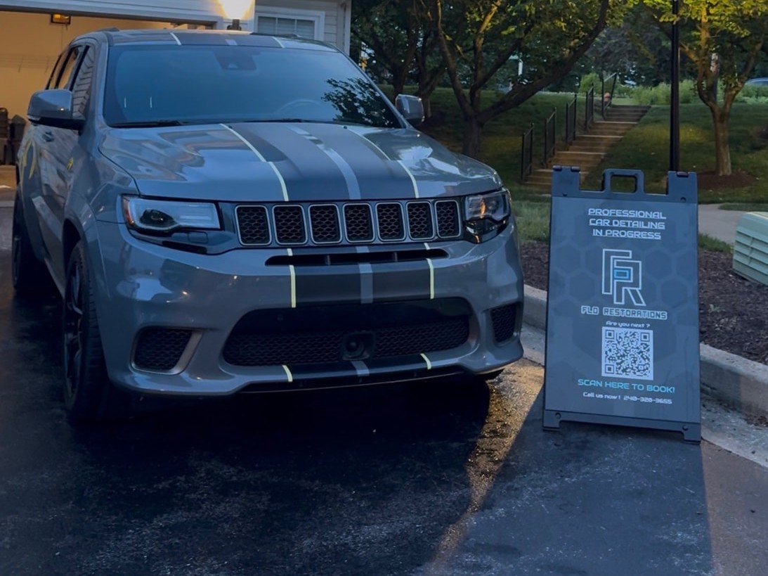 Grand Cherokee Trackhawk, striped and showroom-clean