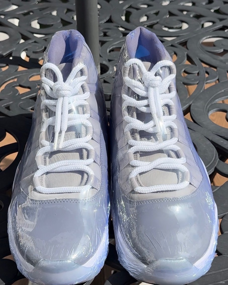 Laces crisp, protective wrap on